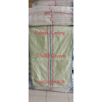 Glangsing fertilizer plastic sack sack 75x115 Cream